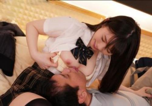 Em gái mới lớn dễ thương muốn thử cảm giác làm tình